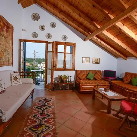 Vassili's Apartment, Kefalonia * フィスカルドン